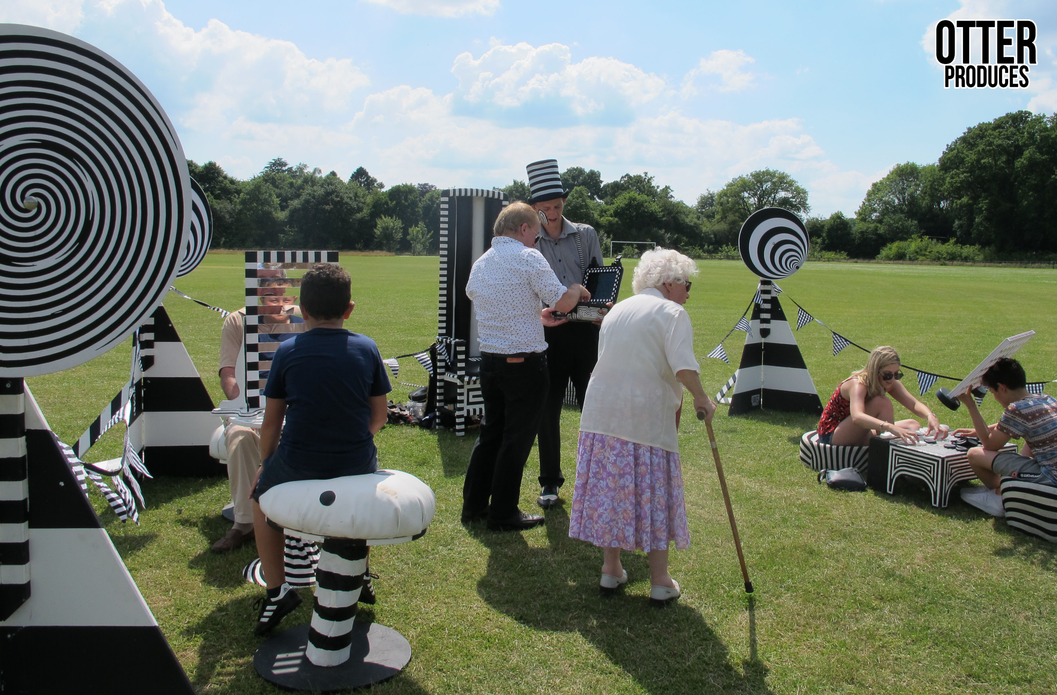 The garden with visitors